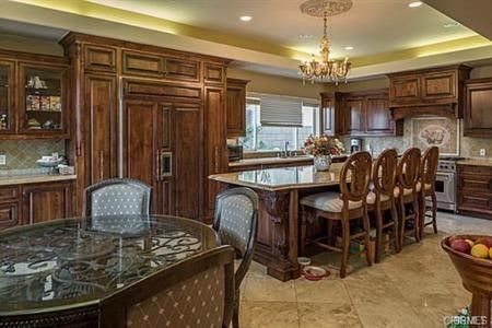 Chandelier, Dining room, Interior, Kitchen, Recessed Lighting, Stainless Steel Appliances