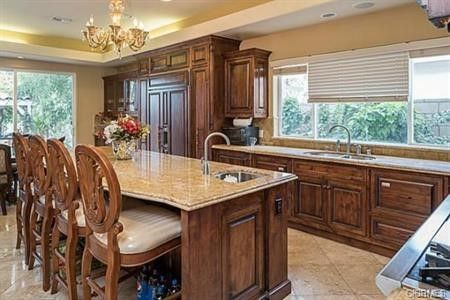 Chandelier, Dining room, Interior, Kitchen, Recessed Lighting, Stainless Steel Appliances