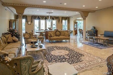 Chandelier, Dining room, Interior, Living room, Recessed Lighting