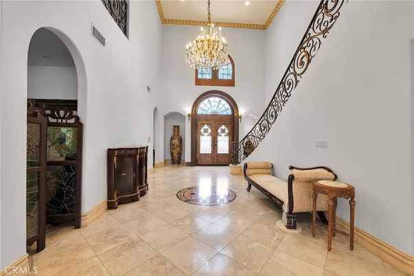 Chandelier, Dining room, Interior, Recessed Lighting