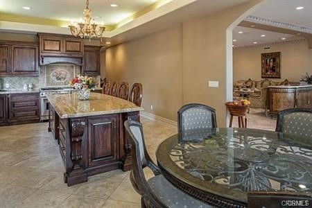 Chandelier, Dining room, Interior, Kitchen, Recessed Lighting, Stainless Steel Appliances