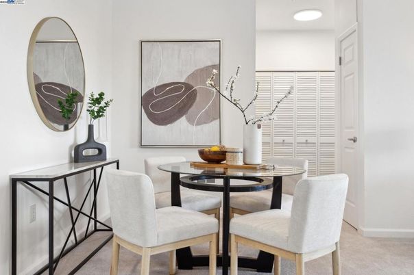Dining room, Interior, Recessed Lighting