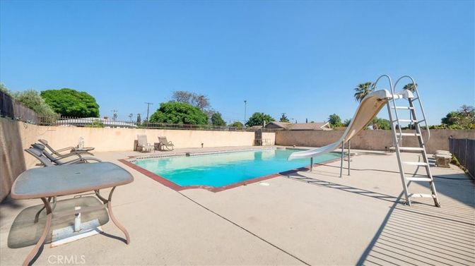 Exterior, Playground, Pool