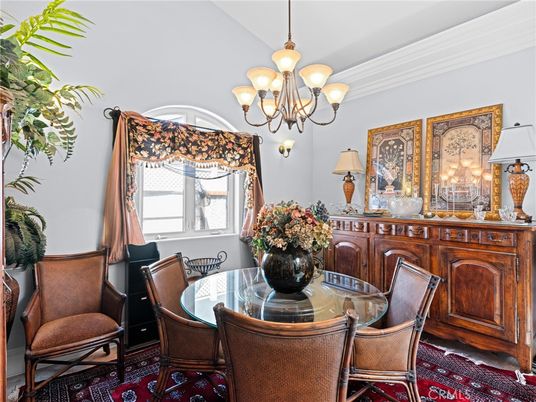 Chandelier, Dining room, Interior
