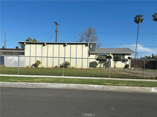 Exterior, Facade, None