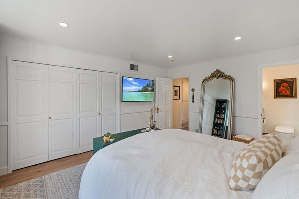 Bedroom, Interior, Recessed Lighting, Wood Texture Flooring
