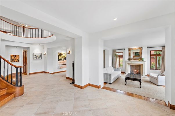 Fireplace, Interior, Living room, Piano, Recessed Lighting