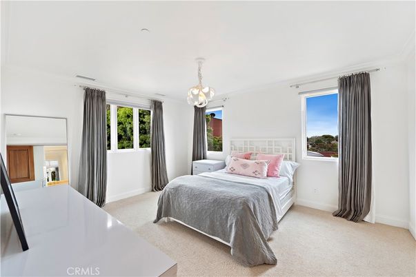 Bedroom, Interior, Pendant Lights