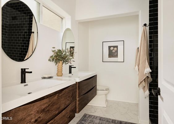 Bathroom, Dual Sink Vanities, Interior, Marble