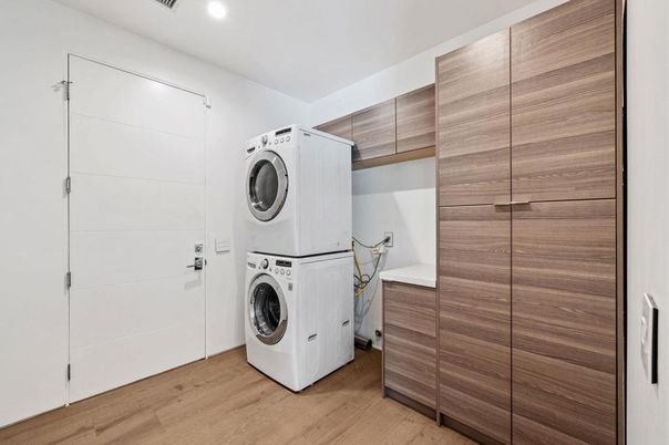 Interior, Recessed Lighting, Utility Closets, Washer, Wood Texture Flooring