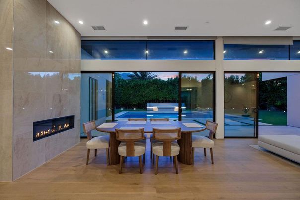 Dining room, Fireplace, Interior, Recessed Lighting, Wood Texture Flooring