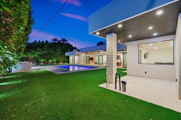 Backyard, Exterior, Pool