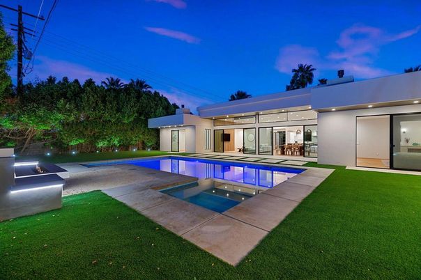 Backyard, Exterior, Pool