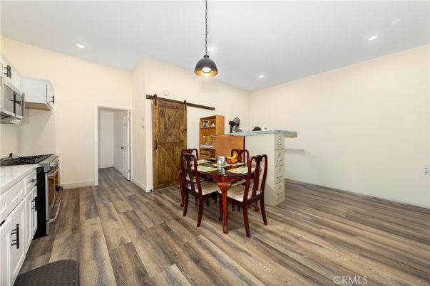 Dining room, Interior, Kitchen, Pendant Lights, Recessed Lighting, Wood Texture Flooring