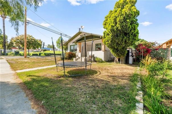Backyard, Exterior, Playground