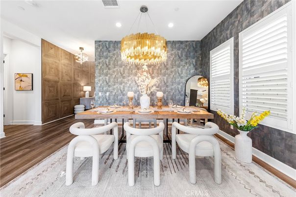 Chandelier, Dining room, Interior, Recessed Lighting, Wood Texture Flooring
