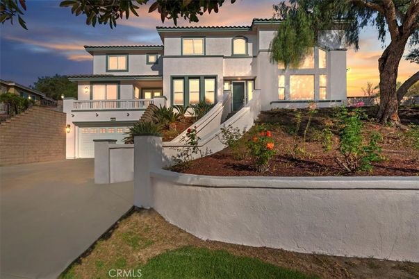 Attached, Exterior, Facade, Mediterranean
