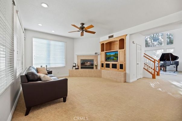 Fireplace, Interior, Living room, Piano, Recessed Lighting