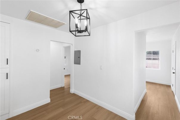 Interior, Pendant Lights, Wood Texture Flooring