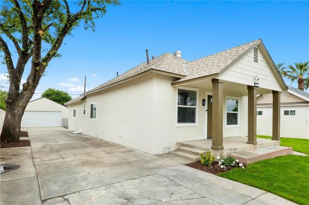 Detached Garage, Exterior