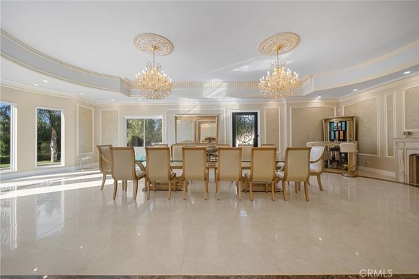 Chandelier, Dining room, Fireplace, Interior, Recessed Lighting