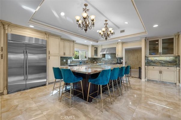 Chandelier, Interior, Kitchen, Recessed Lighting, Stainless Steel Appliances