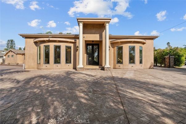 Backyard, Exterior, Facade, Mediterranean