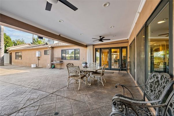 Exterior, Recessed Lighting