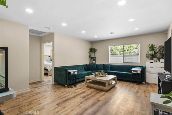 Bedroom, Interior, Living room, Recessed Lighting, Wood Texture Flooring