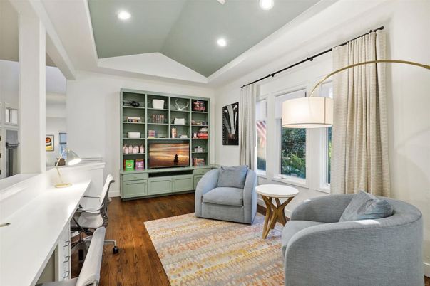 Home Office, Interior, Recessed Lighting, Wood Texture Flooring