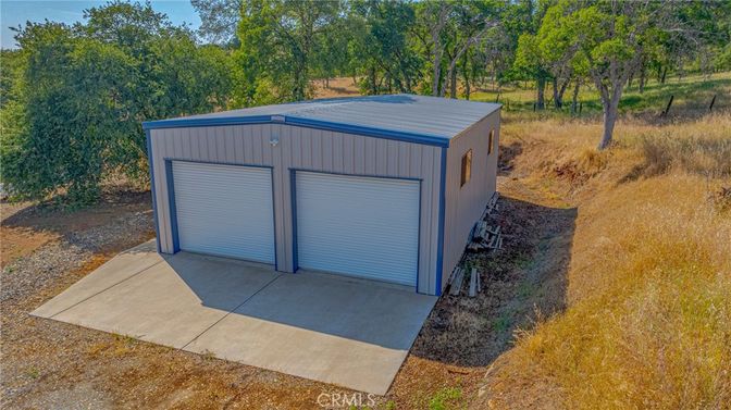 Detached Garage, Exterior