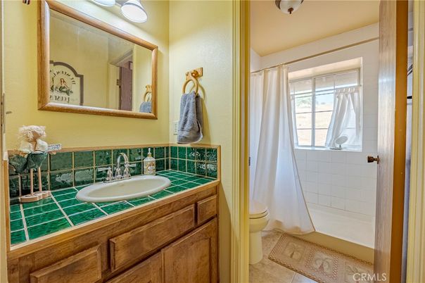 Bathroom, Interior, Tile Countertops