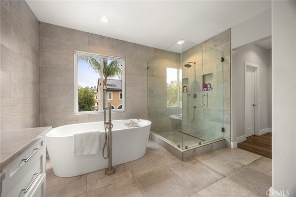 Bathroom, Free Standing Baths, Glass Shower, Interior, Recessed Lighting