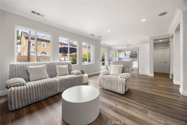 Interior, Kitchen, Living room, Pendant Lights, Recessed Lighting, Wood Texture Flooring