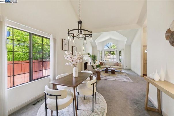 Dining room, Interior, Living room, Pendant Lights