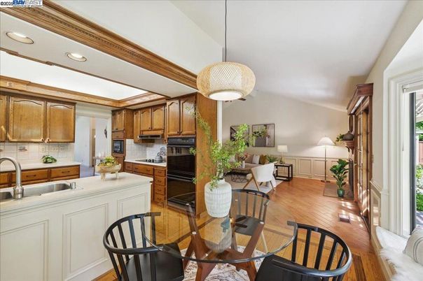 Dining room, Interior, Kitchen, Living room, Pendant Lights, Recessed Lighting, Wood Texture Flooring