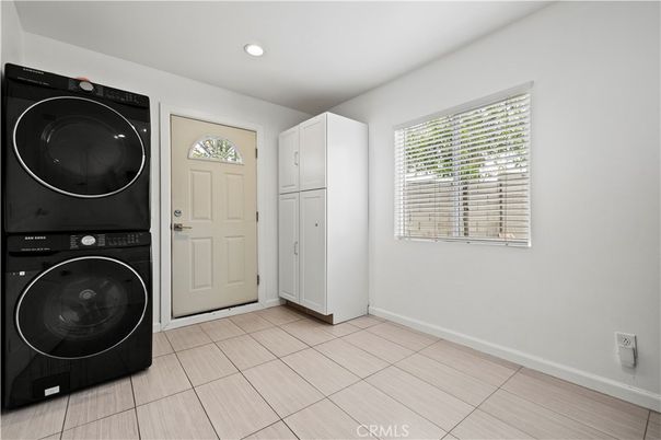 Interior, Recessed Lighting, Utility Closets, Washer