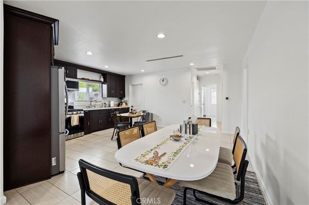 Dining room, Interior, Kitchen, Recessed Lighting