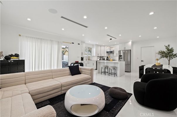 Interior, Kitchen, Living room, Recessed Lighting, Stainless Steel Appliances