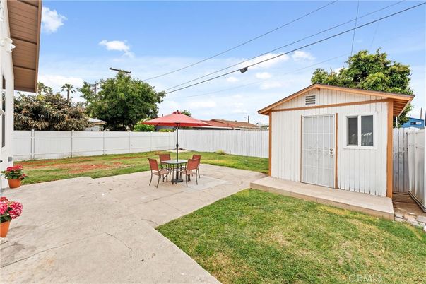Backyard, Exterior