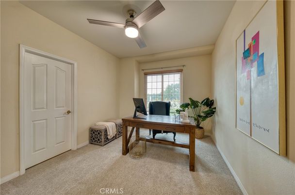 Home Office, Interior
