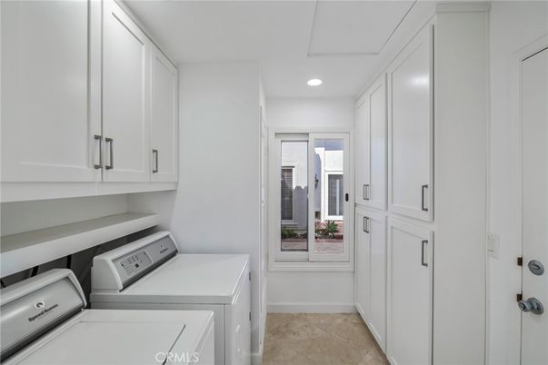 Interior, Recessed Lighting, Washer