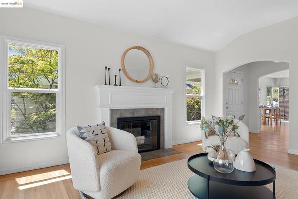 Dining room, Fireplace, Interior, Wood Texture Flooring