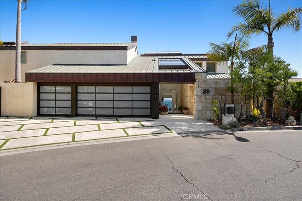Attached, Exterior, Facade, Solar Panels, Modern