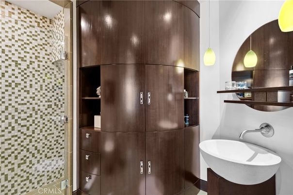 Bathroom, Interior, Pendant Lights