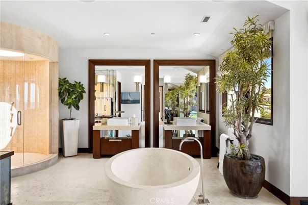 Bathroom, Dual Sink Vanities, Free Standing Baths, Interior, Recessed Lighting