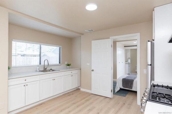 Bedroom, Interior, Kitchen, Recessed Lighting, Wood Texture Flooring