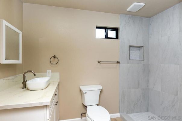Bathroom, Interior, Marble Walls
