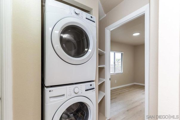 Interior, Recessed Lighting, Utility Closets, Washer, Wood Texture Flooring