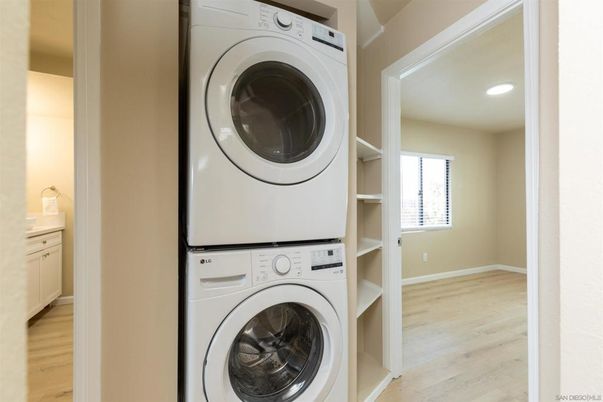 Interior, Recessed Lighting, Utility Closets, Washer, Wood Texture Flooring